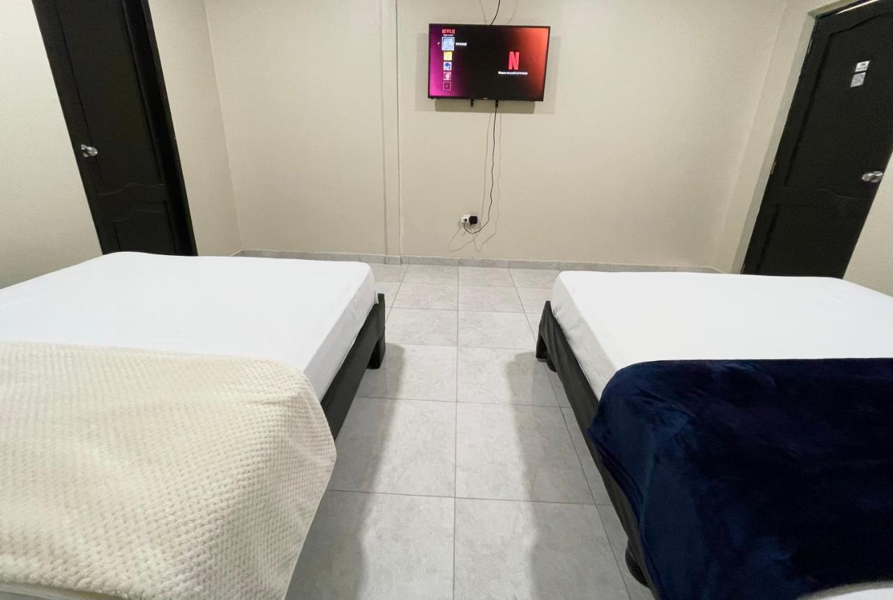 Hostal Tropicoco Hotel Playas Kültér fotó